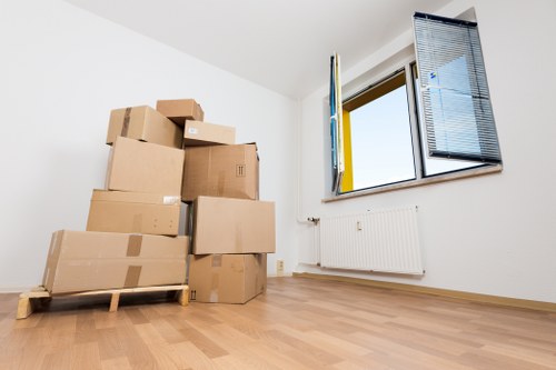 Local movers planning access for a Bermondsey commercial relocation
