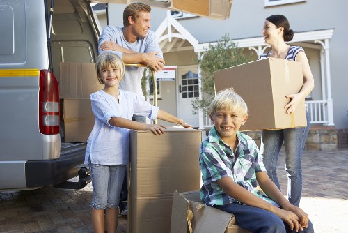 Commercial removals support for offices and shops in Bermondsey