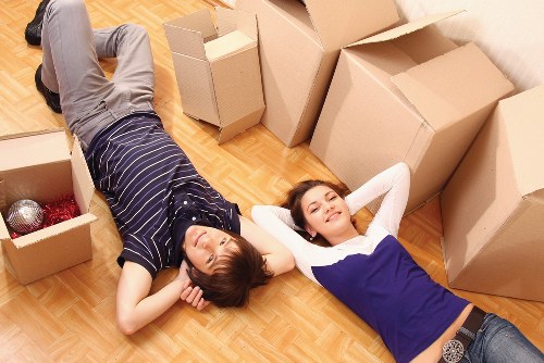 Local moving truck for apartments and offices in Bermondsey